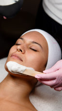 <h1><em>Facial</em></h1><h1><em>Amsterdam</em></h1>